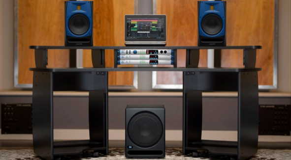 studio monitor